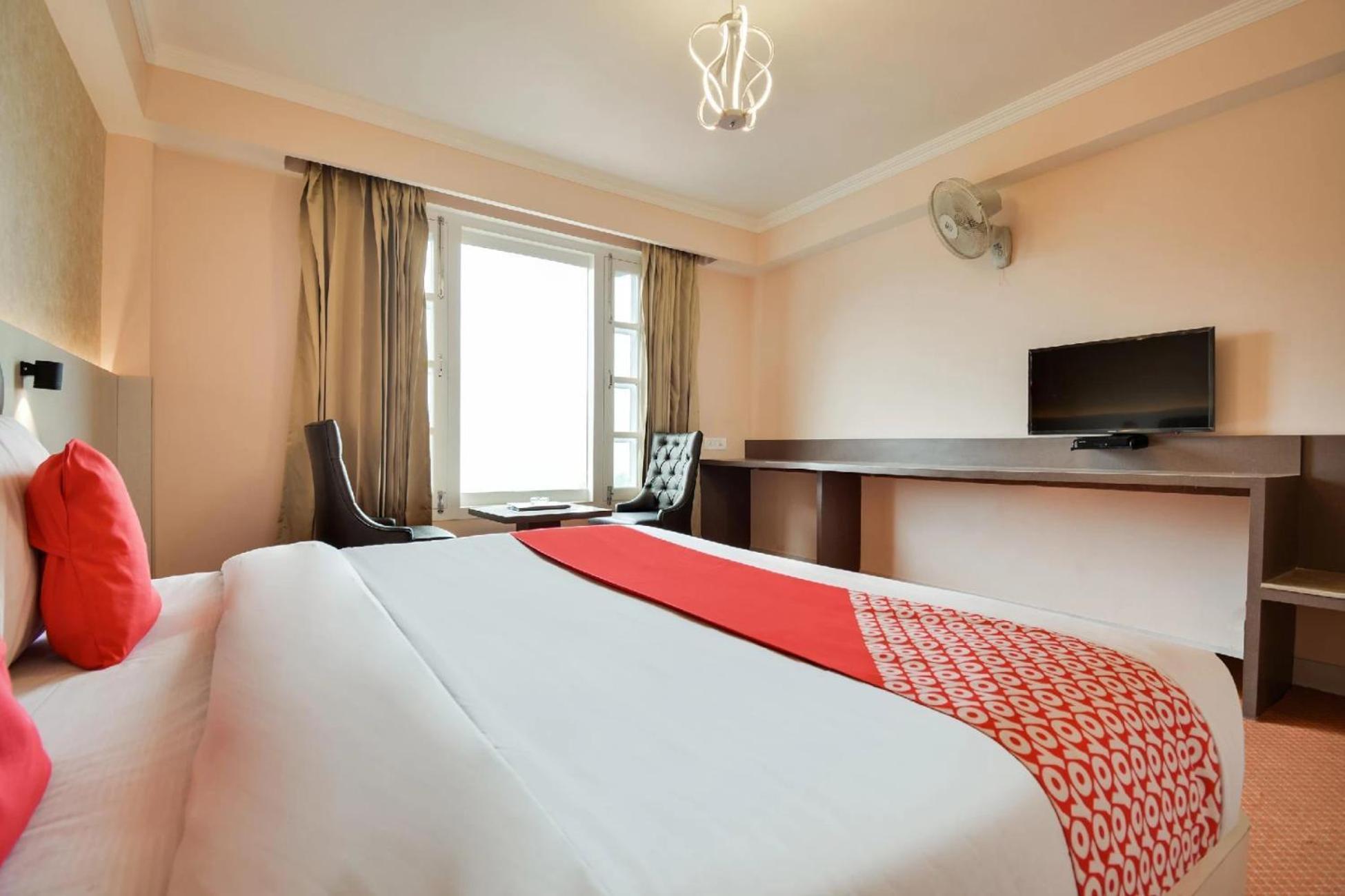 Hotel Aangan Regency Shimla Exterior foto